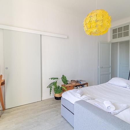 Charming Studio In The Heart Of ม็องตง ภายนอก รูปภาพ