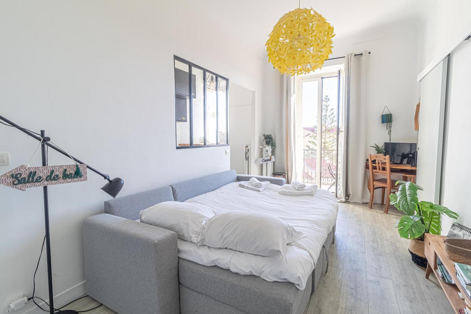 Charming Studio In The Heart Of ม็องตง ภายนอก รูปภาพ