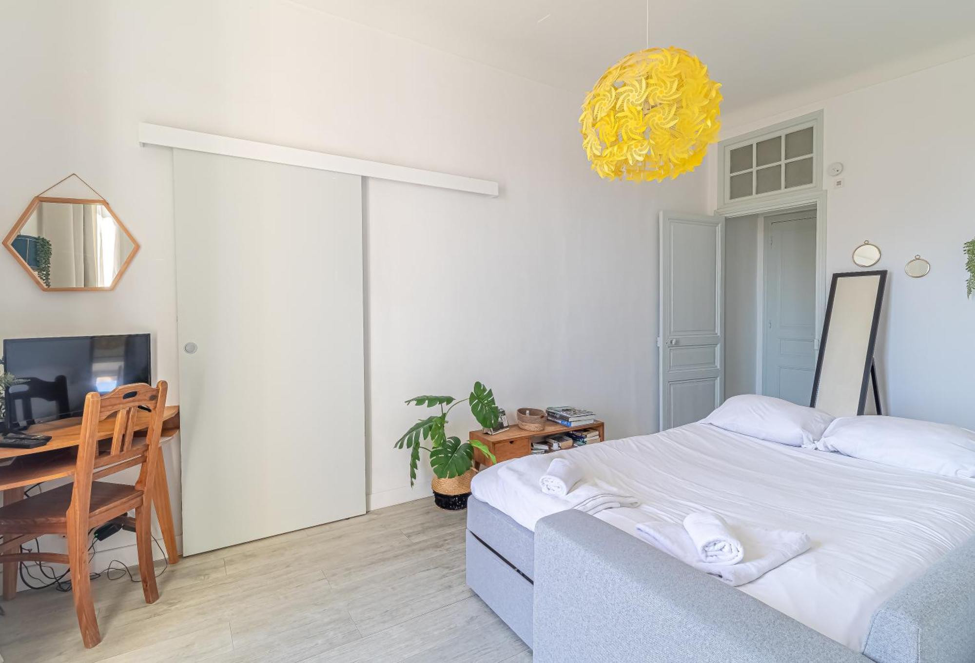 Charming Studio In The Heart Of ม็องตง ภายนอก รูปภาพ
